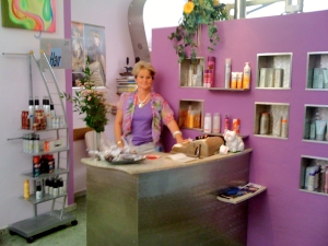 Salon Christine — Empfangsbereich